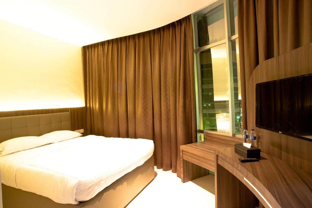 Ak Hotel Nagoya Hill Batam Luaran gambar