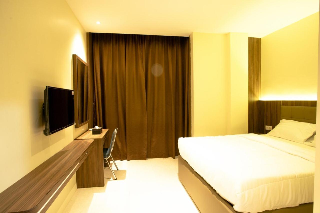 Ak Hotel Nagoya Hill Batam Luaran gambar