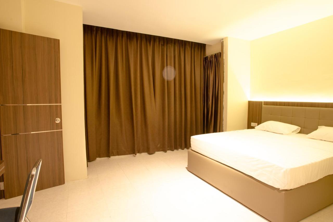 Ak Hotel Nagoya Hill Batam Luaran gambar