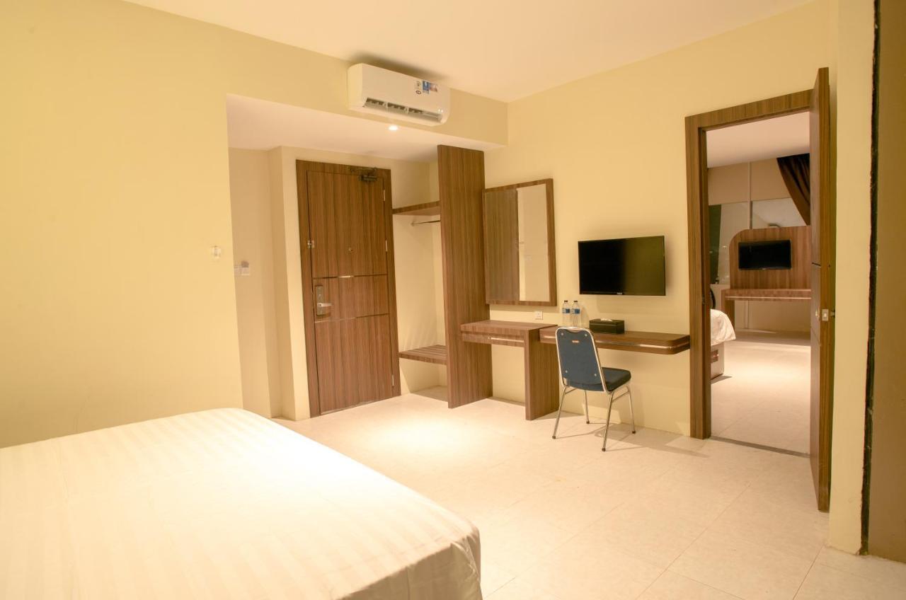 Ak Hotel Nagoya Hill Batam Luaran gambar